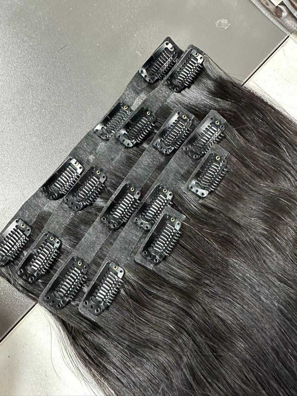 SEAMLESS Virgin Clip Ins- Wavy